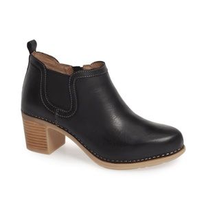 Dansko Harlene Ankle Boot in Black 39